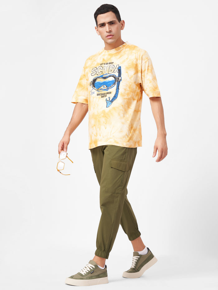 Olive green cargo pants outfit men